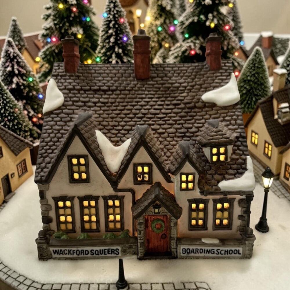 Vintage 1988 Dept 56 Dickens' Village Wackford Squeers Boarding School Porcelain